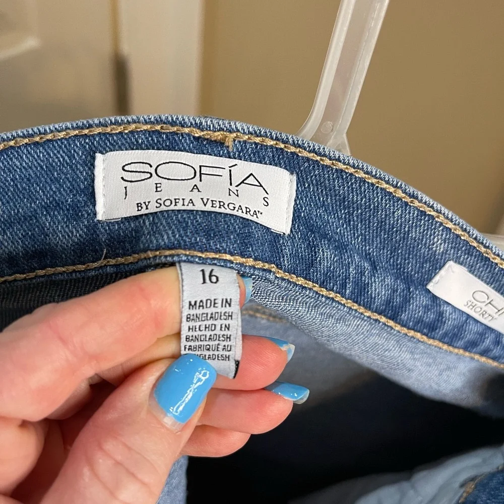 sofia by sofia vergara chic light